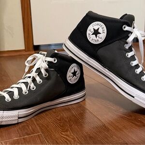 Converse -Chuck Taylor - Black and Grey High-Tops - Unisex- Size M10/W12